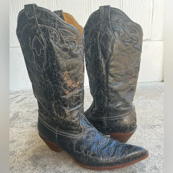 Corral Distressed Black Embroidered Heeled Boots - Picture 9 of 16